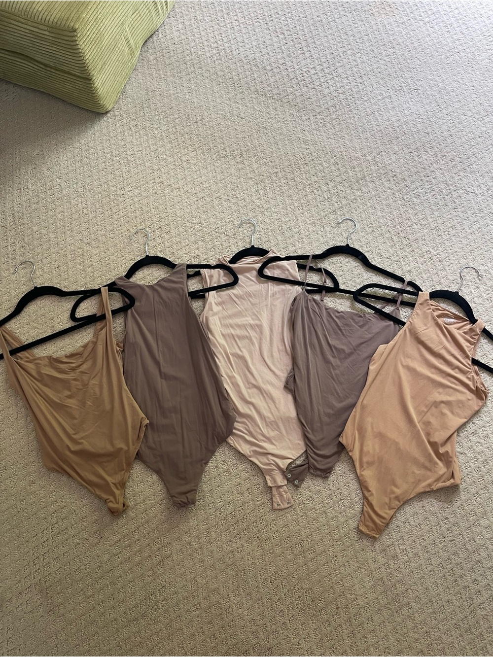 Set of 5 SKIMS Fits Everybody Bodysuits
